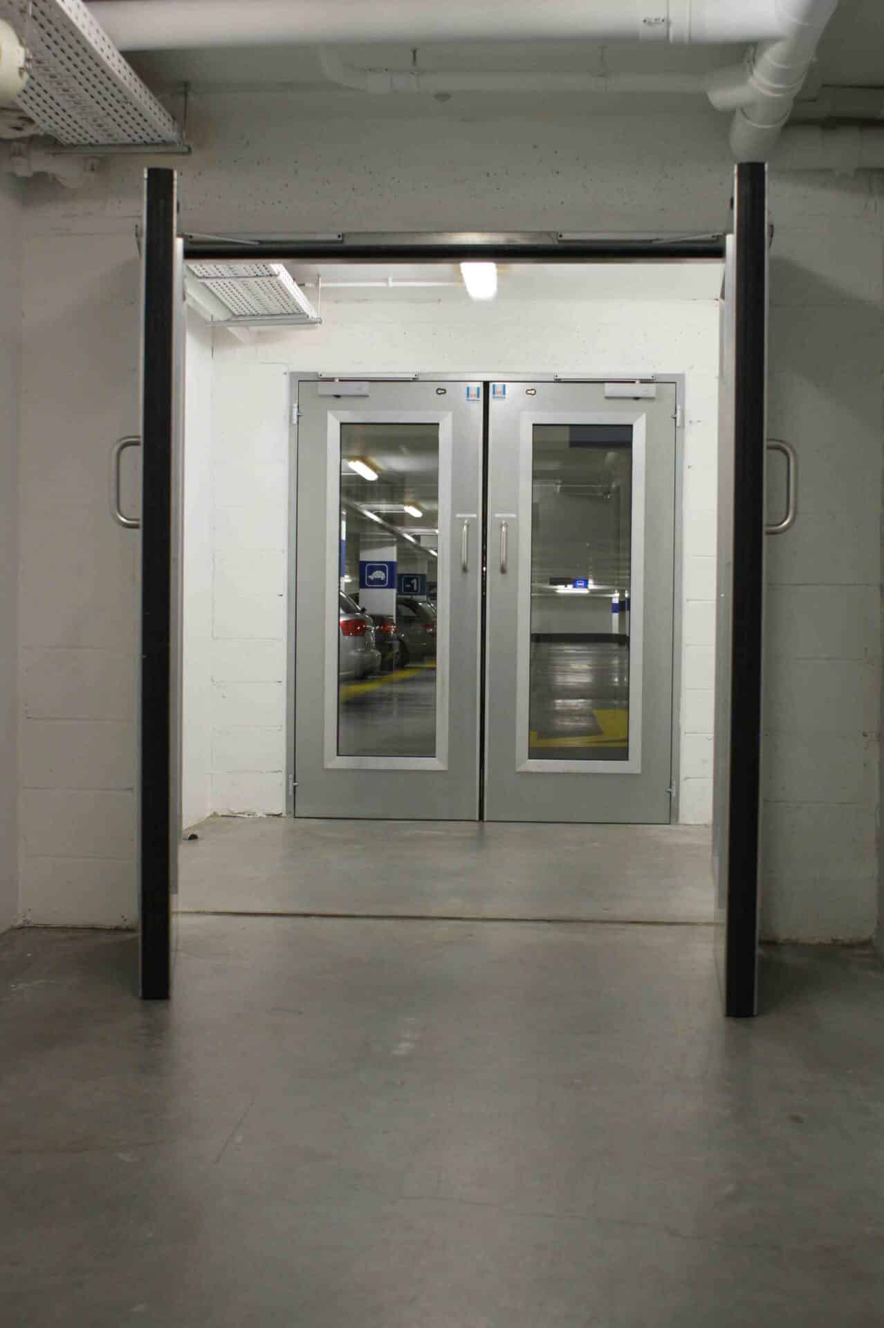 double-doors-without-priority-4-1